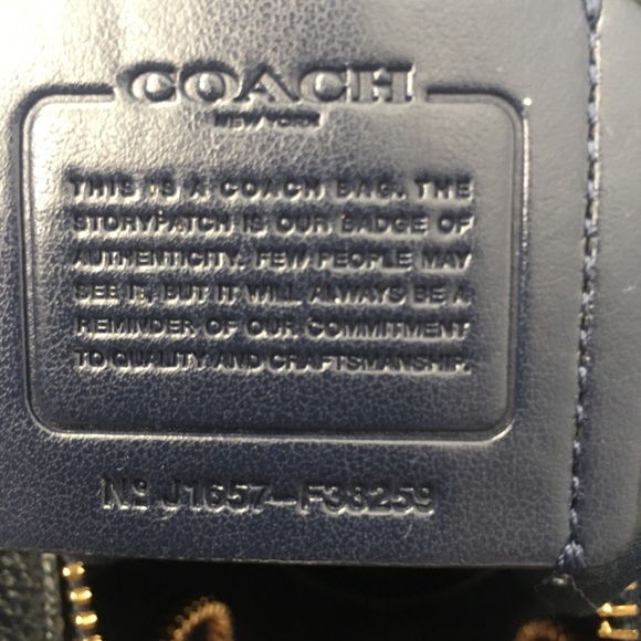 Navy blue COACH crossbody and matching wallet - Picture 7 of 14